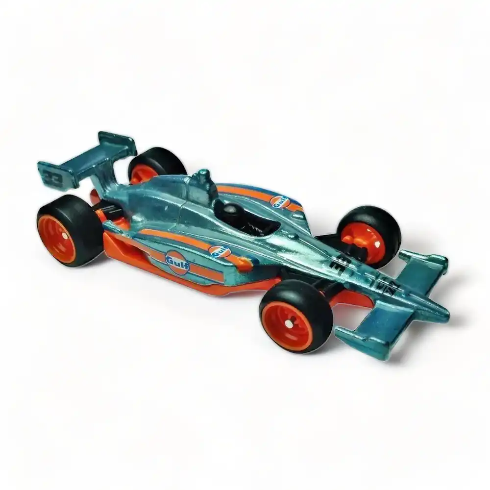 2011 IndyCar Oval Course Race Car