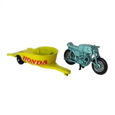 <span class='esconder'>1968 </span>Honda Motorcycle & Trailer