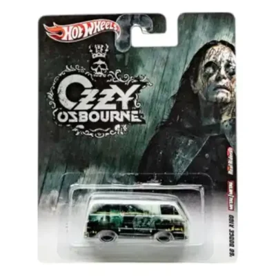 <span class='esconder'>2012 </span>Ozzy Osbourne - 66 Dodge A100