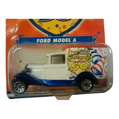 <span class='esconder'>2002 </span>Model A Ford Van