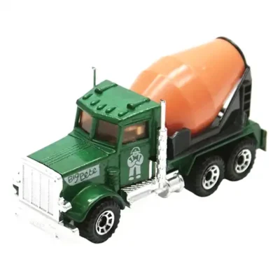 <span class='esconder'>1982 </span>Peterbilt Cement Truck